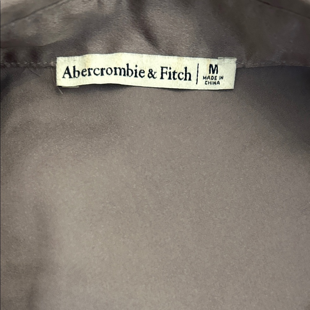 Abercrombie & Fitch Taupe Cropped Blouse - Picture 2 of 6